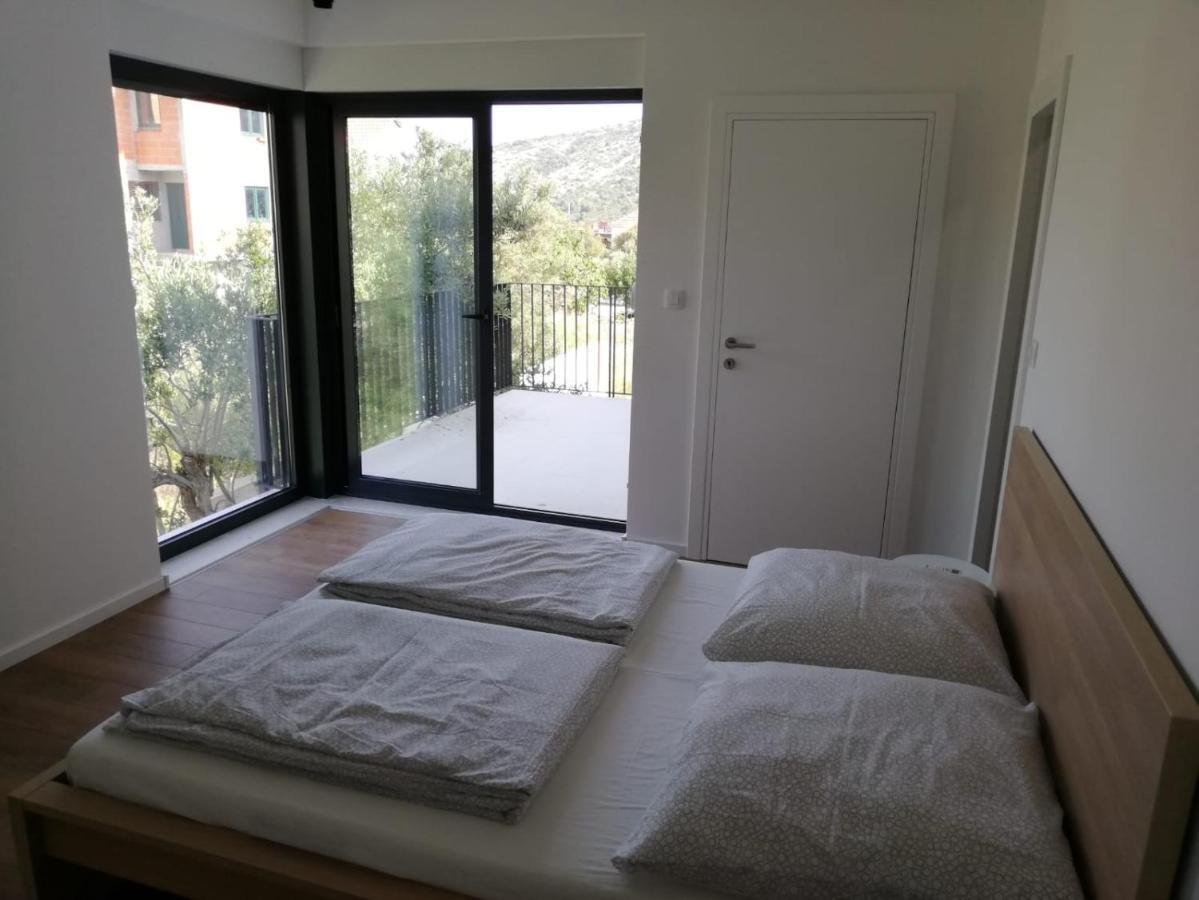 Domo Oliveto Villa Vinisce Luaran gambar