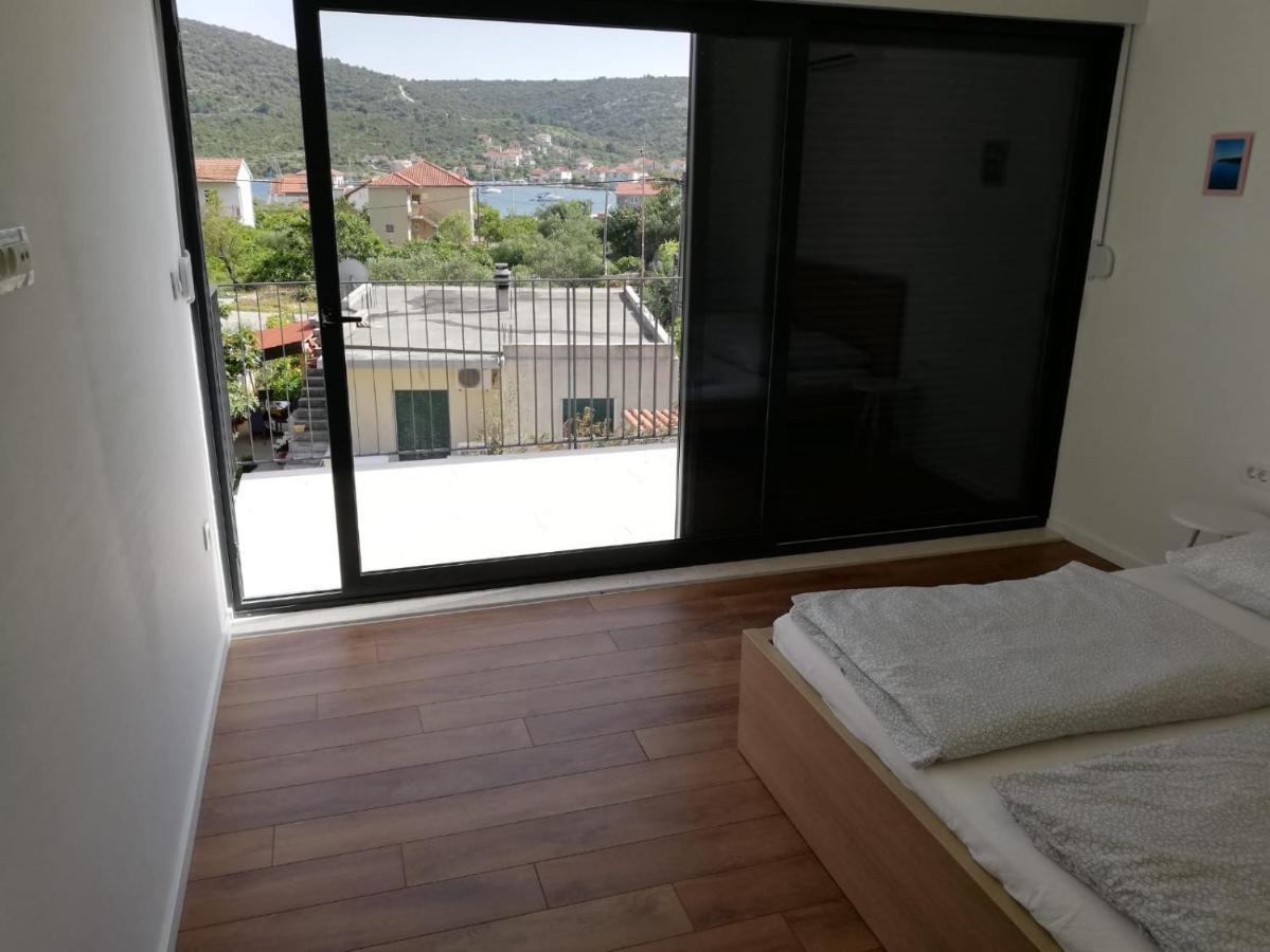 Domo Oliveto Villa Vinisce Luaran gambar