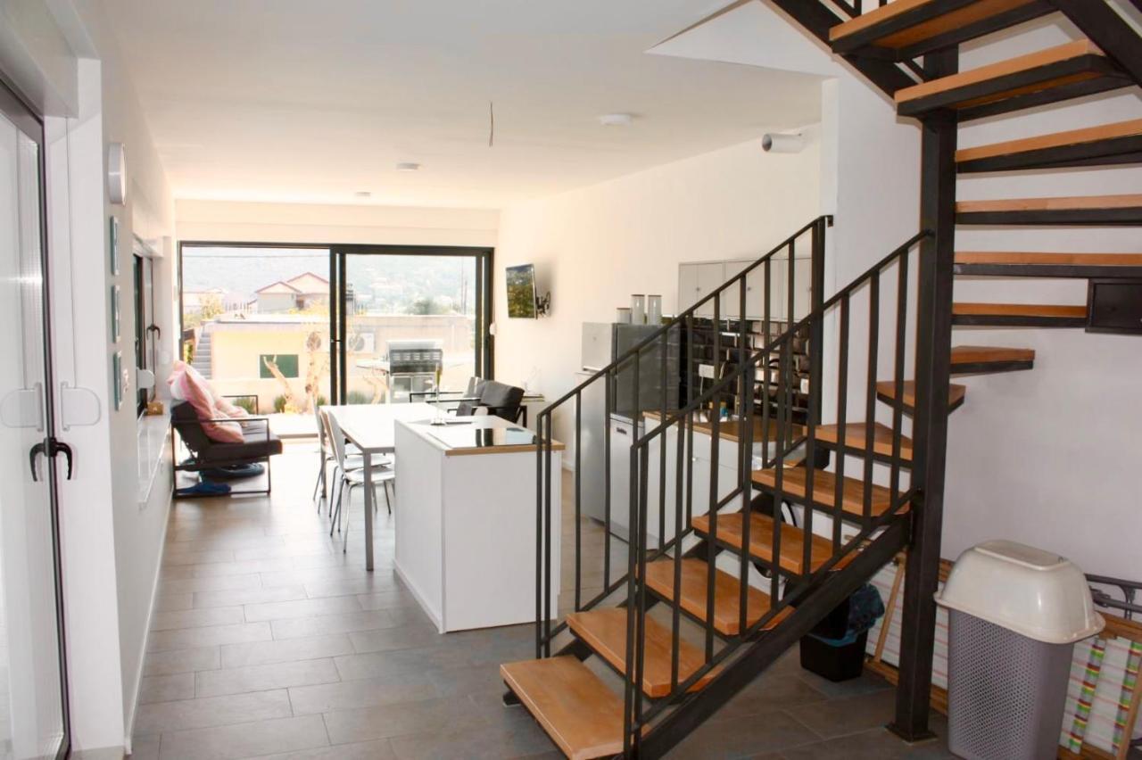 Domo Oliveto Villa Vinisce Luaran gambar